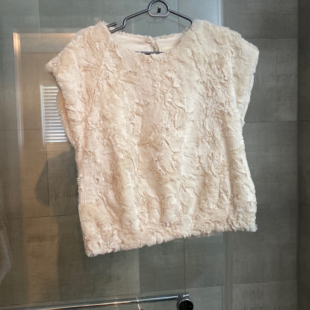 Maeve top size XS never worn! Super soft and amazing fall color!
